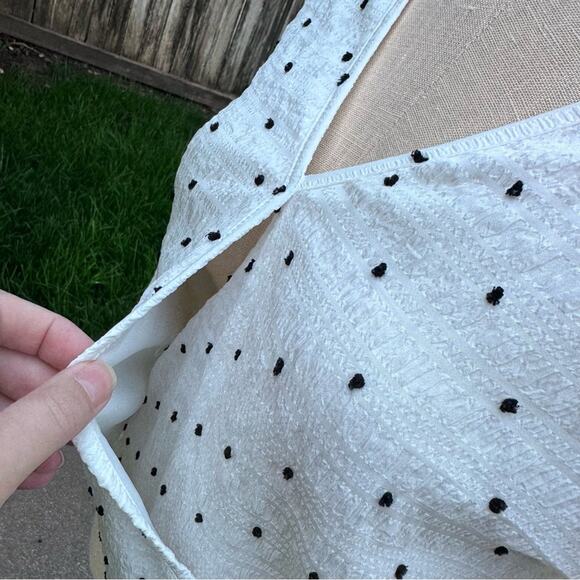 The Line Of Style Wrap Style White Black Polka Dot Blouse Women's Size Medium - Picture 10 of 13